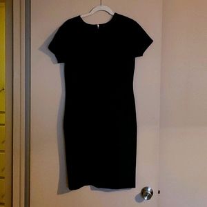 Black Ellen Tracy sheath dress